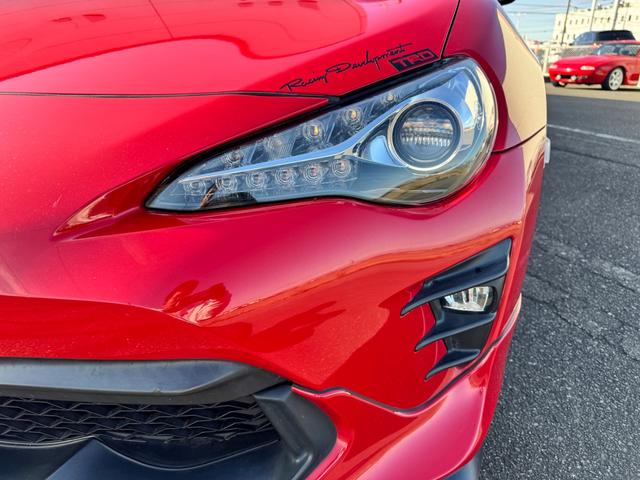 ����^�w�b�h���C�g