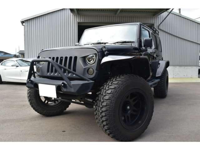 ジープ・ラングラー JK ステアリングスイッチ 社外HDDナビ ヒッチメンバー ルーフキャリア オートエアコン(2枚目)