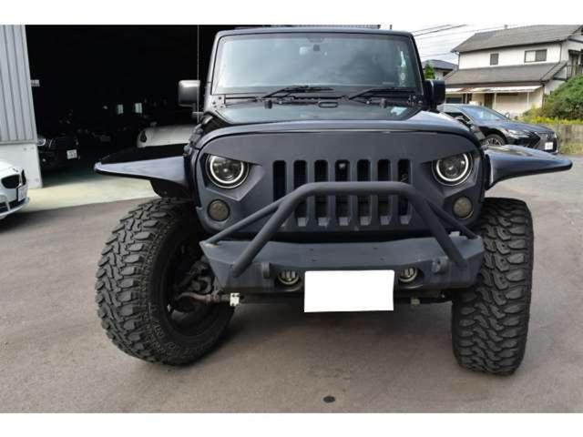 ジープ・ラングラー JK ステアリングスイッチ 社外HDDナビ ヒッチメンバー ルーフキャリア オートエアコン(4枚目)