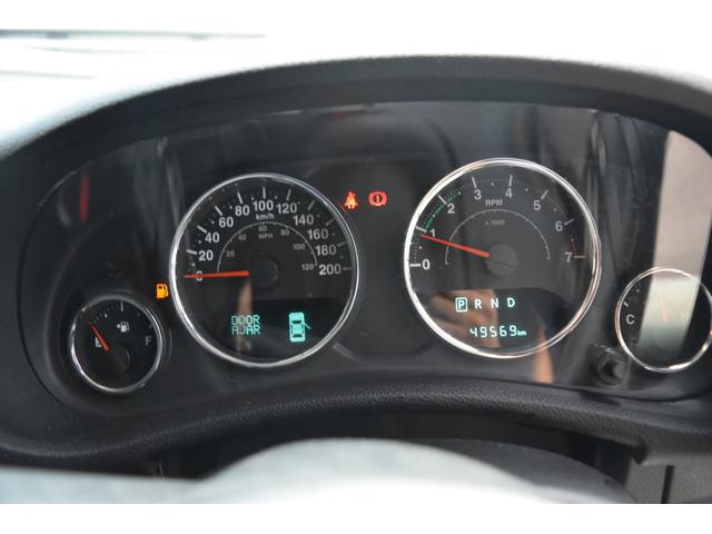 ジープ・ラングラー JK ステアリングスイッチ 社外HDDナビ ヒッチメンバー ルーフキャリア オートエアコン(25枚目)