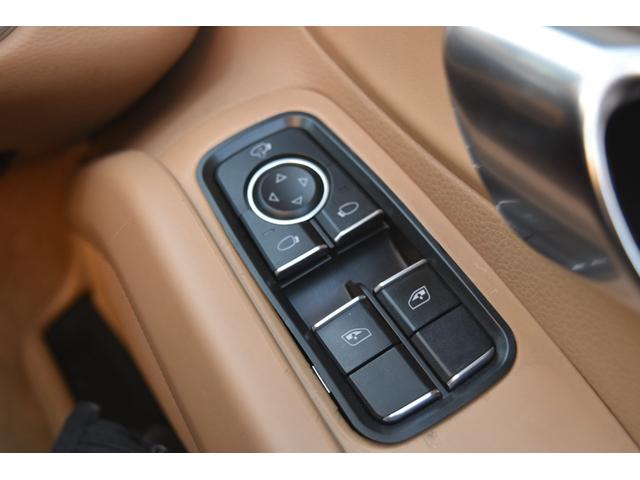 ボクスター ボクスター　スポーツクロノパッケージ　ベージュレザー　スマートキー　パドルシフト　オープン　クルーズコントロール　ソフトトップ（27枚目）