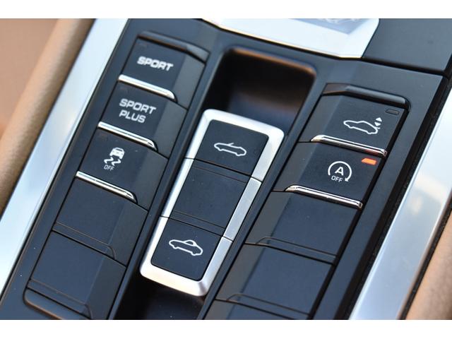 ボクスター ボクスター　スポーツクロノパッケージ　ベージュレザー　スマートキー　パドルシフト　オープン　クルーズコントロール　ソフトトップ（30枚目）