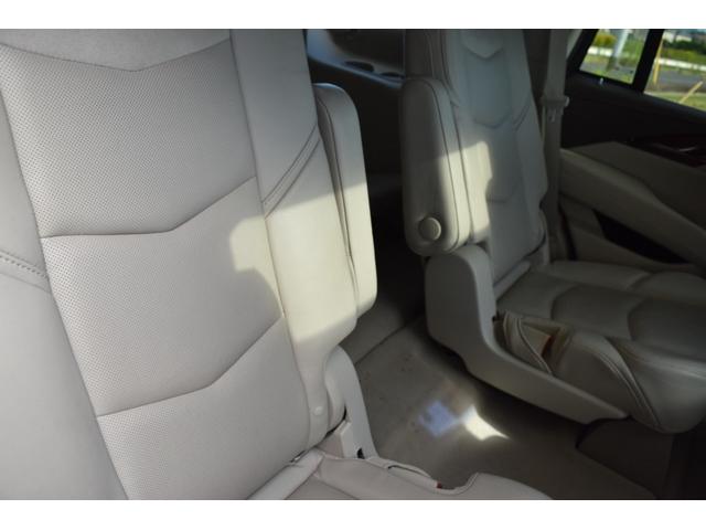 キャデラックエスカレード プレミアム FORGIATO26インチAW サンルーフ ベージュレザーシート アルパインフリップダウンモニター BOSEサウンド ヘッドアップディスプレイ 1ナンバー登録(32枚目)