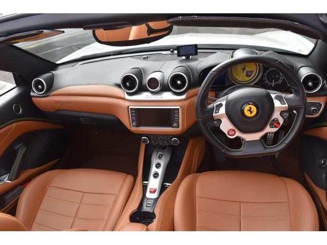 カリフォルニアT ベースグレード スマートキー プッシュスタート ステアリングスイッチ パドルシフト 茶革シート パワーシート オープン バックカメラ(18枚目)