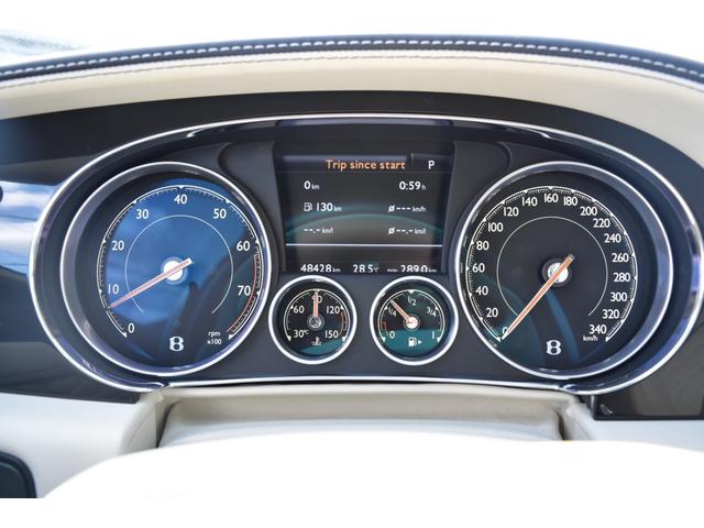 フライングスパー S マリナードライビング ダークサファイアリネン&インベリアルブルーガラス ガラスサンルーフ コントラストステッチLEDアプローチランプ ツートーンカラー スポーツステアリングホイール(38枚目)