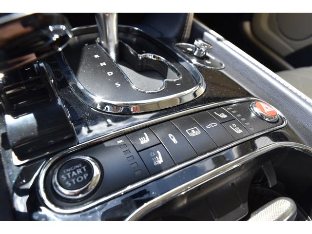 フライングスパー S マリナードライビング ダークサファイアリネン&インベリアルブルーガラス ガラスサンルーフ コントラストステッチLEDアプローチランプ ツートーンカラー スポーツステアリングホイール(48枚目)