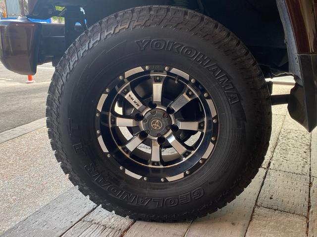 ランドクルーザープラド SXワイド ディーゼルターボ4WD・社外NARDI・社外16インチアルミホイール・ETC・ドライブレコーダー・バックカメラエアコン・パワーウィンドウ(6枚目)