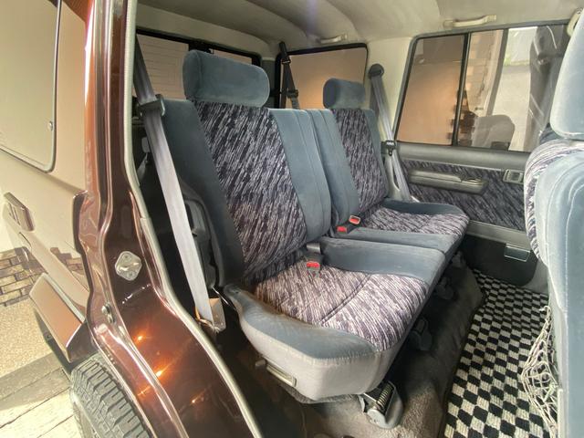 ランドクルーザープラド SXワイド ディーゼルターボ4WD・社外NARDI・社外16インチアルミホイール・ETC・ドライブレコーダー・バックカメラエアコン・パワーウィンドウ(19枚目)