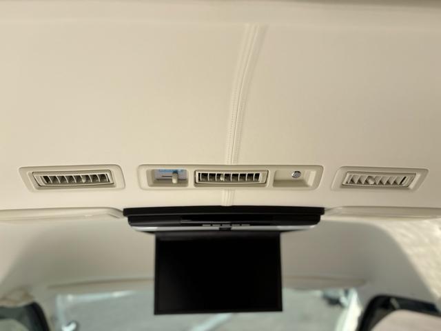 ハイエースバン 　キャンピング　セカンドハウス社製ウイングスプレミアム　プレミアムキャプテンシート　天張りレザー　純正ミラー一体型バックモニター　パワースライドドア　ローダウン　ＤＡＤ１８インチＡＷ　Ｂｌｕｅｔｏｏｔｈ（21枚目）