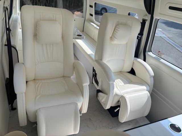 ハイエースバン 　キャンピング　セカンドハウス社製ウイングスプレミアム　プレミアムキャプテンシート　天張りレザー　純正ミラー一体型バックモニター　パワースライドドア　ローダウン　ＤＡＤ１８インチＡＷ　Ｂｌｕｅｔｏｏｔｈ（22枚目）