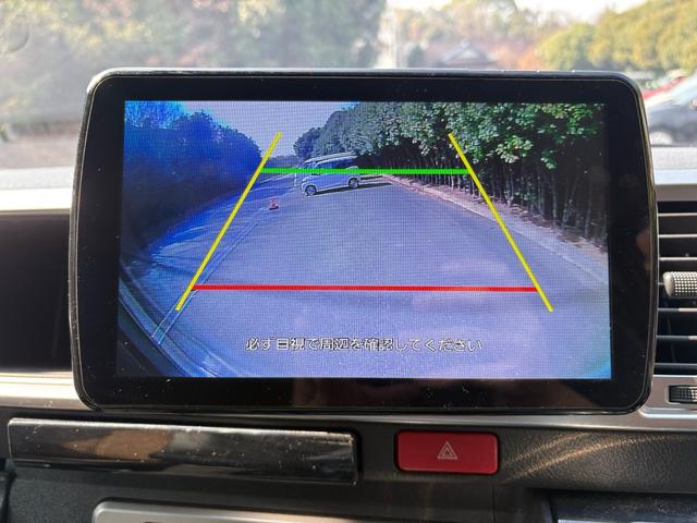 レジアスエースバン スーパーＧＬ　両側パワースライドドア　パナソニックナビ・フルセグＴＶ・バックモニター　リアフリップダウンモニター　８人乗り仕様　フルフラットシート　オーバーフェンダー　社外フロント・サイドエアロ・ボンネット（21枚目）