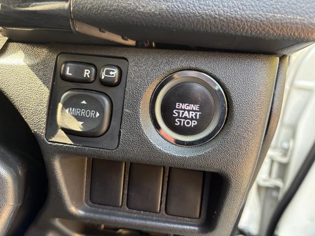 レジアスエースバン スーパーＧＬ　両側パワースライドドア　パナソニックナビ・フルセグＴＶ・バックモニター　リアフリップダウンモニター　８人乗り仕様　フルフラットシート　オーバーフェンダー　社外フロント・サイドエアロ・ボンネット（24枚目）