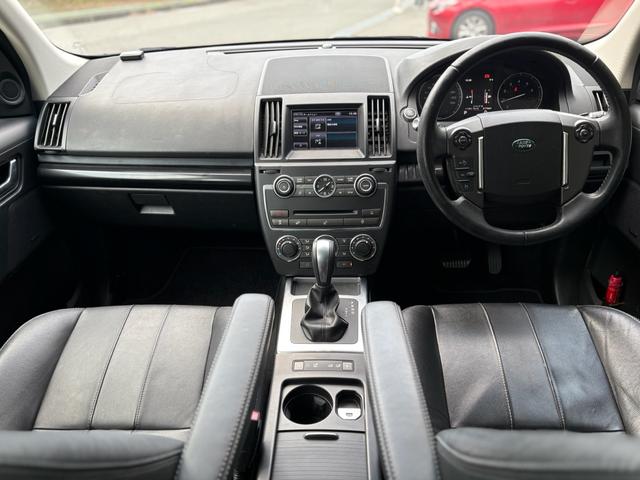 フリーランダー2 2.0 Si4 メリディアンサウンド テレインレスポンス フルタイム4WD ターボ レザーシート クルーズコントロール バックカメラ 電動パーキングブレーキ パワーシート ETC(11枚目)