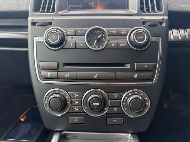 フリーランダー2 2.0 Si4 メリディアンサウンド テレインレスポンス フルタイム4WD ターボ レザーシート クルーズコントロール バックカメラ 電動パーキングブレーキ パワーシート ETC(13枚目)