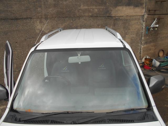 ジムニー FISフリースタイルワールドカップリミテッド 4WD/キーレスエントリー/シートヒーター/アルミホイール/ルーフレール/マニュアル5速/エアコン/パワーステアリング/CD再生/Wエアバッグ/車検整備付き(8枚目)