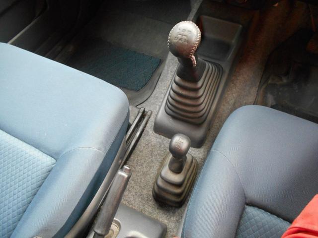 ジムニー FISフリースタイルワールドカップリミテッド 4WD/キーレスエントリー/シートヒーター/アルミホイール/ルーフレール/マニュアル5速/エアコン/パワーステアリング/CD再生/Wエアバッグ/車検整備付き(21枚目)