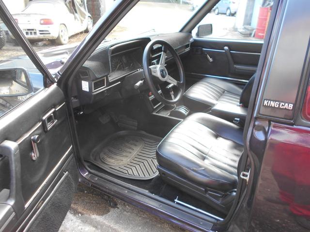 ダットサントラック キングキャブトラック オートマ ETC アルミホイール エアコン パワーステアリング 左ハンドル CD(2枚目)