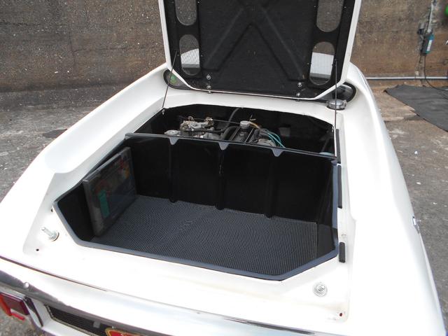 ヨーロッパ 　世界生産台数６４４台　左ハンドル　ＭＴ（44枚目）