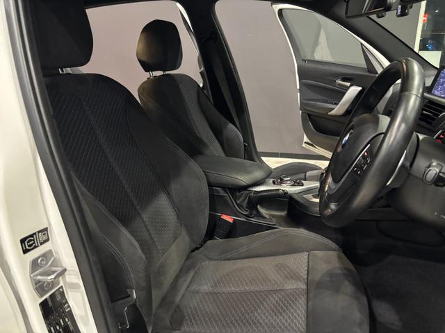 １シリーズ Ｍ１３５ｉ　直列６気筒ターボ　カーボンフロントリップ　ドライブレコーダー　ミラー型ＥＴＣ　純正ナビ　Ｂｌｕｅｔｏｏｔｈオーディオ　バックカメラ　ソナー　パワーシート　純正１８ｉｎｃｈアルミホイール（6枚目）