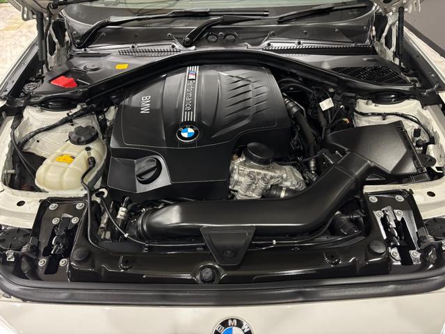 １シリーズ Ｍ１３５ｉ　直列６気筒ターボ　カーボンフロントリップ　ドライブレコーダー　ミラー型ＥＴＣ　純正ナビ　Ｂｌｕｅｔｏｏｔｈオーディオ　バックカメラ　ソナー　パワーシート　純正１８ｉｎｃｈアルミホイール（34枚目）