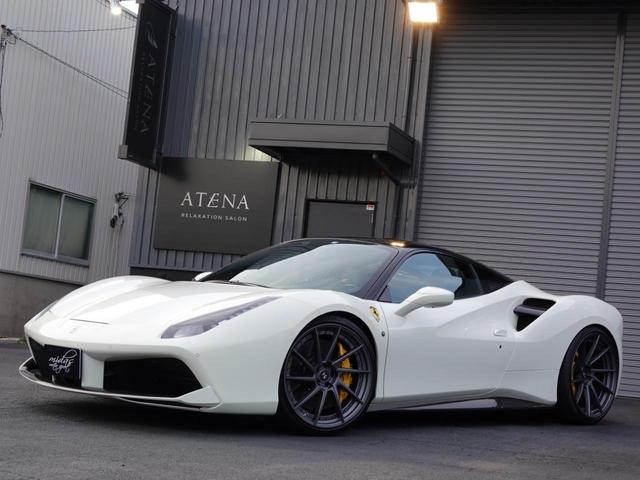 ４８８ＧＴＢ カーボンステアリング・Ｆリフト・パワクラ＆ノビテック・左Ｈ　Ｄ車・エクステリアインテリアフルカーボン（ＯＰ９００）・カーボンステアリング・ＡＦＳヘッドライト・Ｆリフター・デイトナシート（電動）Ｂカメラ・Ｆ＆Ｒパーキングセンサー・ＢＣフォージド２１ＡＷ＆２２ＡＷ（6枚目）