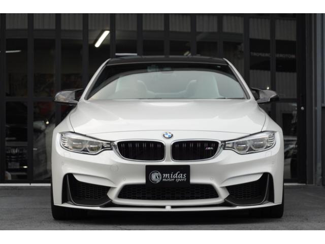 M4 M4クーペ M4クーペ(4名)・Mカーボンセラミックブレーキ・アダプティブMサスペンション・インテリアカーボン・ハーマンカードン・フルホワイトレザー・アロイ19AW(3枚目)