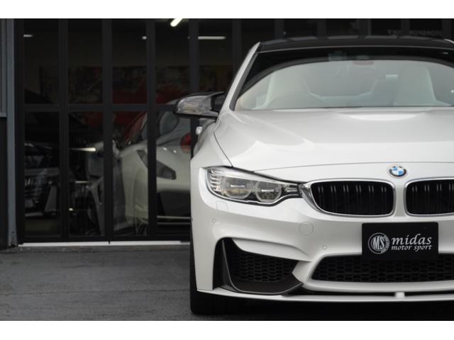 M4 M4クーペ M4クーペ(4名)・Mカーボンセラミックブレーキ・アダプティブMサスペンション・インテリアカーボン・ハーマンカードン・フルホワイトレザー・アロイ19AW(7枚目)