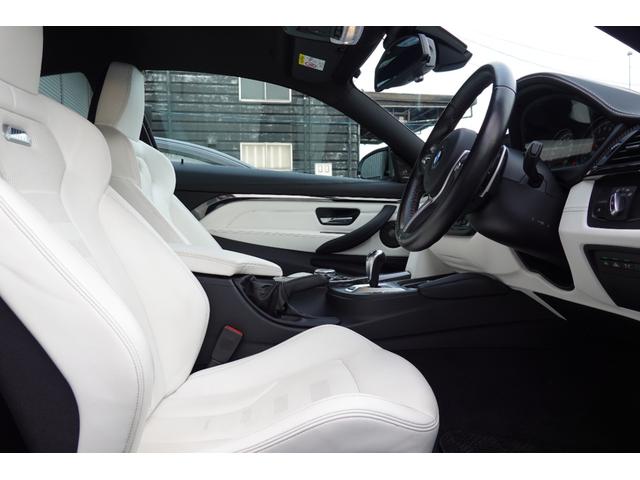M4 M4クーペ M4クーペ(4名)・Mカーボンセラミックブレーキ・アダプティブMサスペンション・インテリアカーボン・ハーマンカードン・フルホワイトレザー・アロイ19AW(26枚目)