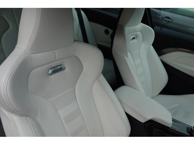 M4 M4クーペ M4クーペ(4名)・Mカーボンセラミックブレーキ・アダプティブMサスペンション・インテリアカーボン・ハーマンカードン・フルホワイトレザー・アロイ19AW(27枚目)