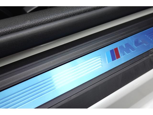 M4 M4クーペ M4クーペ(4名)・Mカーボンセラミックブレーキ・アダプティブMサスペンション・インテリアカーボン・ハーマンカードン・フルホワイトレザー・アロイ19AW(28枚目)
