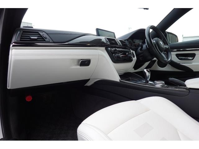 M4 M4クーペ M4クーペ(4名)・Mカーボンセラミックブレーキ・アダプティブMサスペンション・インテリアカーボン・ハーマンカードン・フルホワイトレザー・アロイ19AW(34枚目)