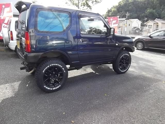 ジムニー ＸＧ　インチアップ　サスペンション　リフトアップキット　ラテラルロット新品　マッドタイヤ　アルミホイール新品　エアロバンパー前後新品ナビ付き（8枚目）