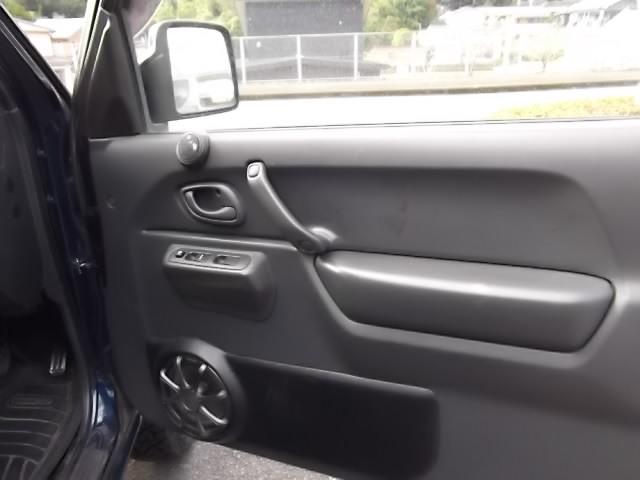 ジムニー ＸＧ　インチアップ　サスペンション　リフトアップキット　ラテラルロット新品　マッドタイヤ　アルミホイール新品　エアロバンパー前後新品ナビ付き（12枚目）