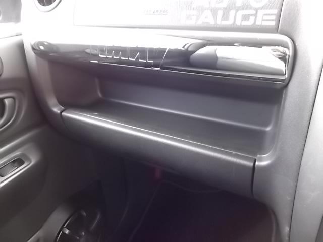 ジムニー ＸＧ　インチアップ　サスペンション　リフトアップキット　ラテラルロット新品　マッドタイヤ　アルミホイール新品　エアロバンパー前後新品ナビ付き（18枚目）