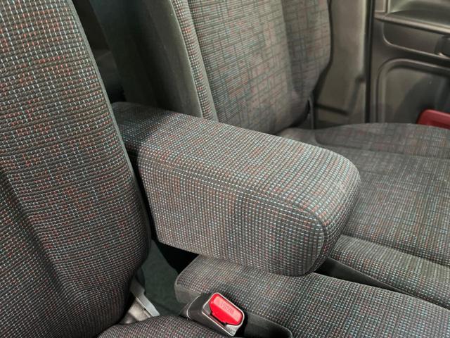 ハイブリッドG 禁煙車 デュアルカメラブレーキサポート 車線逸脱警報 前後誤発進抑制 パーキングセンサー 両側スライドドア ブラックインテリア スマートキー オートエアコン アームレスト プライバシーガラス(45枚目)