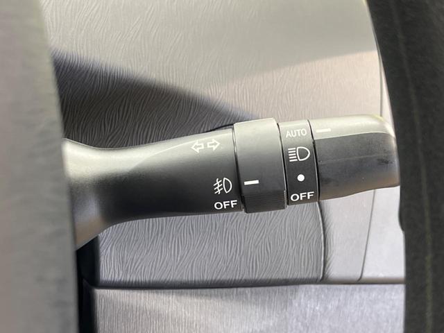 S 純正ナビ 禁煙車 バックカメラ Bluetooth再生 ETC フルセグTV HIDヘッド/オートライト ファブリックシート スマートキー オートエアコン ステアリングスイッチ(48枚目)