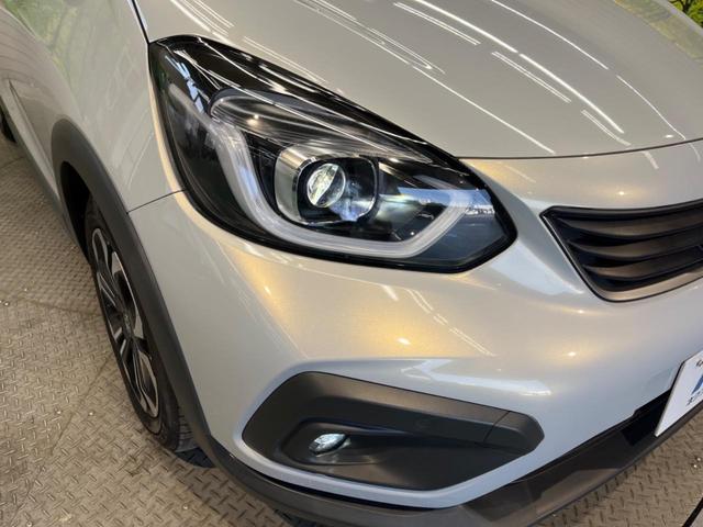 クロスター 禁煙車 純正8型ナビフルセグ ルーフレール 衝突被害軽減 アダプティブクルーズ パーキングセンサ バックカメラ LEDヘッド 専用16AW オートハイビーム ETC Bluetooth DVD再生(49枚目)