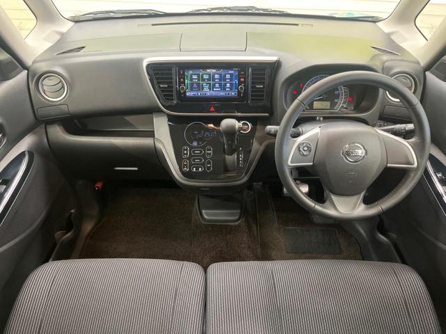 X Vセレクション ホワイトルーフ 禁煙車 純正ナビフルセグ アラウンドビューモニタ 両側電動ドア 衝突軽減 前後誤発進抑制 黒内装 純正14AW Bluetooth DVD再生 後席サンシェード/シーリングファン(2枚目)