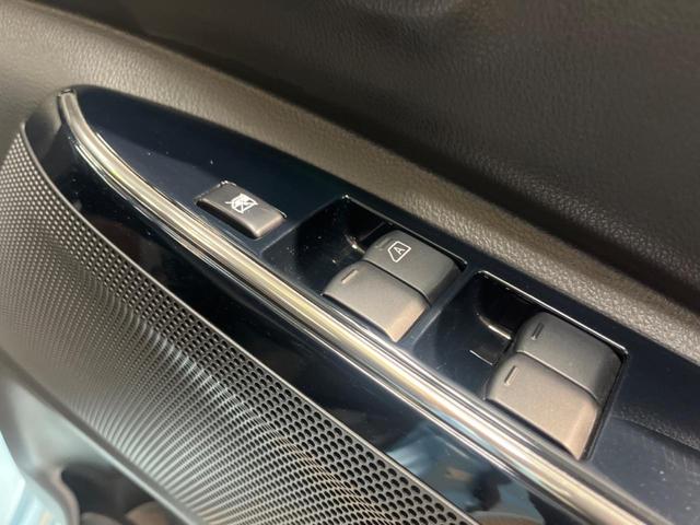 X Vセレクション ホワイトルーフ 禁煙車 純正ナビフルセグ アラウンドビューモニタ 両側電動ドア 衝突軽減 前後誤発進抑制 黒内装 純正14AW Bluetooth DVD再生 後席サンシェード/シーリングファン(47枚目)