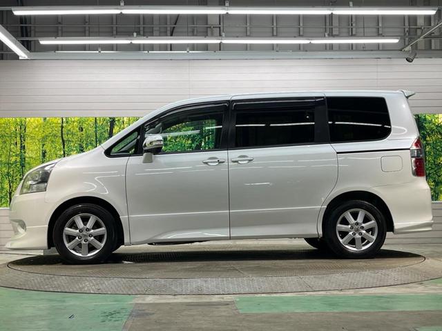 Ｓｉ　禁煙車　純正ナビ　純正後席モニター　両側電動ドア　バックカメラ　ＥＴＣ　ＨＩＤヘッド　純正１６インチＡＷ　オートライト　オートエアコン　革巻ステアリング　ＤＶＤ再生　ミュージックサーバー(51枚目)