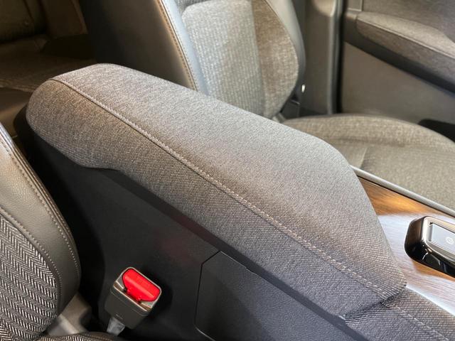 オーラ Ｇ　禁煙車　９型コネクトナビＴＶ　ＢＯＳＥサウンド　アラウンドビューモニタ　プロパイロット　アダプティブＬＥＤヘッド　純正１７インチＡＷ　ＡｐｐｌｅＣａｒＰｌａｙ　ＥＴＣ２．０　後側方車両検知警告（36枚目）