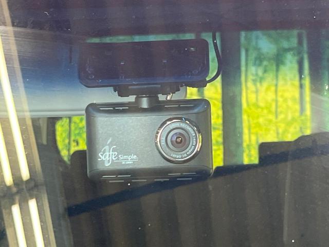 タント カスタムＸ　禁煙車　電動スライドドア　ＨＩＤヘッド　純正１４インチＡＷ　スマートキー　オートエアコン　ドライブレコーダー　革巻ステアリング　ＣＤオーディオ　ＵＳＢ／ＡＵＸ接続（4枚目）
