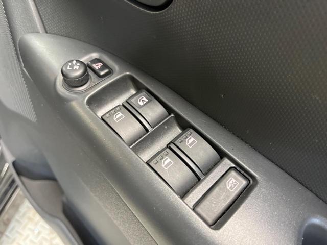 タント カスタムＸ　禁煙車　電動スライドドア　ＨＩＤヘッド　純正１４インチＡＷ　スマートキー　オートエアコン　ドライブレコーダー　革巻ステアリング　ＣＤオーディオ　ＵＳＢ／ＡＵＸ接続（45枚目）