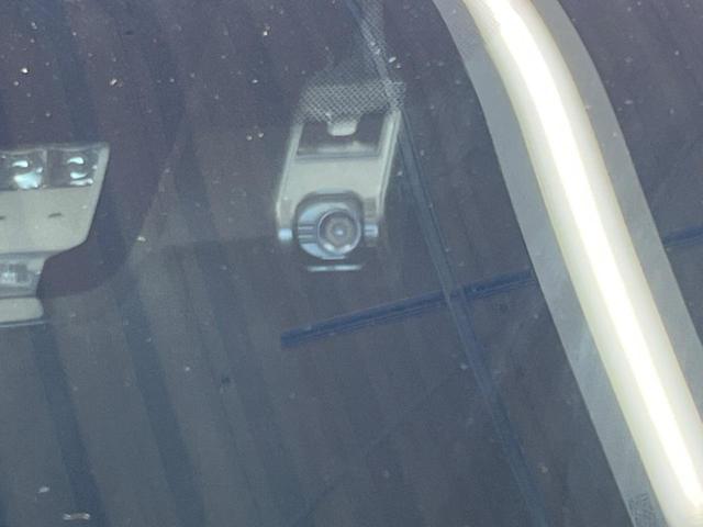 アクア Ｓスタイルブラック　禁煙車　衝突軽減装置　純正ナビ　バックカメラ　Ｂｌｕｅｔｏｏｔｈ　ＥＴＣ　ドラレコ　クリアランスソナー　オートハイビーム　オートエアコン　地デジ　ＣＤ／ＤＶＤ再生　スマートキー　車線逸脱警報（6枚目）