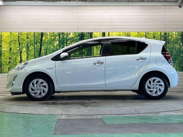 アクア Ｓスタイルブラック　禁煙車　衝突軽減装置　純正ナビ　バックカメラ　Ｂｌｕｅｔｏｏｔｈ　ＥＴＣ　ドラレコ　クリアランスソナー　オートハイビーム　オートエアコン　地デジ　ＣＤ／ＤＶＤ再生　スマートキー　車線逸脱警報（32枚目）