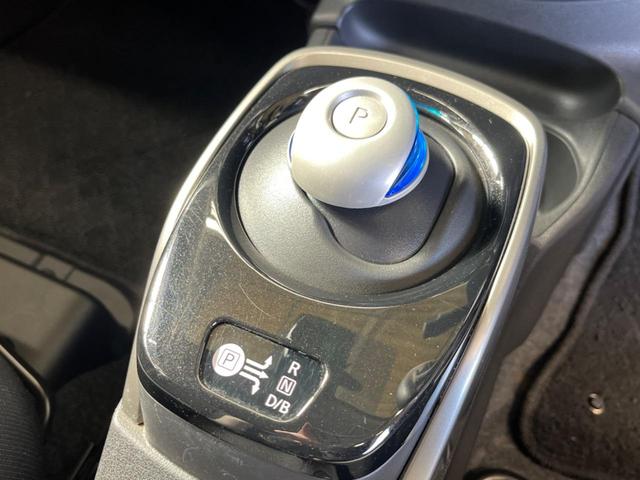 ノート ｅ－パワー　Ｘ　禁煙車　ナビ　バックカメラ　インテリジェントエマージェンシーブレーキ　ＥＴＣ　スマートキー　オートライト　オートエアコン　純正１５インチＡＷ　ＣＤ　プライバシーガラス　電動格納ミラー（25枚目）
