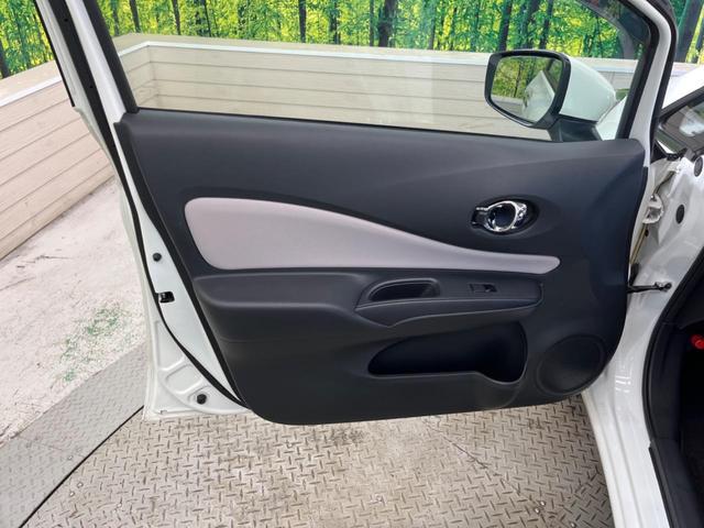 ノート ｅ－パワー　Ｘ　禁煙車　ナビ　バックカメラ　インテリジェントエマージェンシーブレーキ　ＥＴＣ　スマートキー　オートライト　オートエアコン　純正１５インチＡＷ　ＣＤ　プライバシーガラス　電動格納ミラー（37枚目）