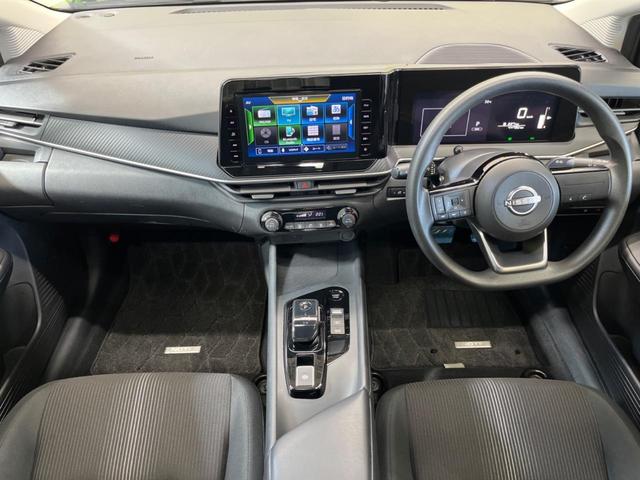 ノート Ｘ　禁煙車　純正ナビ　バックカメラ　全方位運転支援システム　ドラレコ　コーナーセンサー　スマートキー　ＬＥＤヘッド　ビルトインＥＴＣ　オートライト　オートエアコン　Ｂｌｕｅｔｏｏｔｈ　ＣＤ／ＤＶＤ（2枚目）