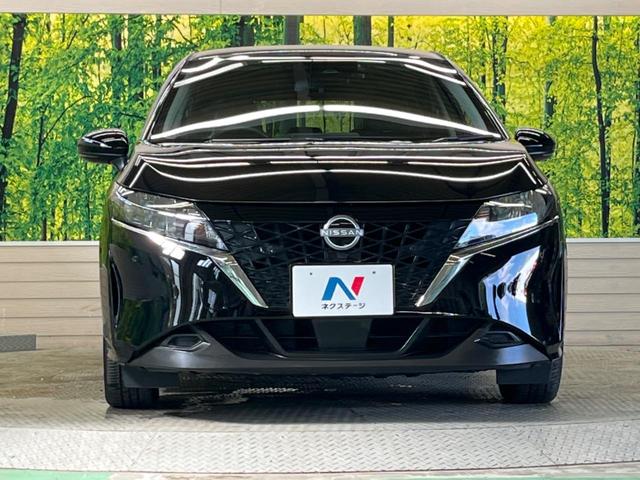 ノート Ｘ　禁煙車　純正ナビ　バックカメラ　全方位運転支援システム　ドラレコ　コーナーセンサー　スマートキー　ＬＥＤヘッド　ビルトインＥＴＣ　オートライト　オートエアコン　Ｂｌｕｅｔｏｏｔｈ　ＣＤ／ＤＶＤ（14枚目）