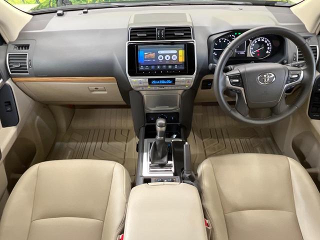 ランドクルーザープラド ＴＸ　Ｌパッケージ　マットブラックエディション　ムーンルーフ　禁煙車　９型ナビフルセグ　バックカメラ　ベージュ革　ルーフレール　専用１８インチＡＷ　セーフティセンス　レーダークルーズ　パーキングサポートブレーキ　パワーシート　シートベンチレーション（2枚目）